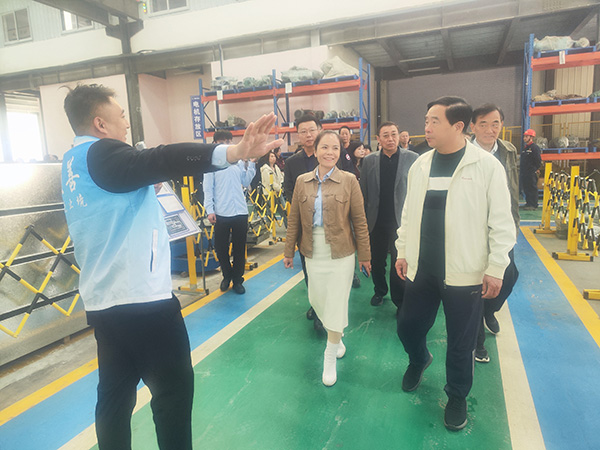 泰安市企業(yè)與企業(yè)家聯(lián)合會(huì)、泰安市工業(yè)經(jīng)濟(jì)聯(lián)合會(huì)組織開展企業(yè)參觀交流活動(dòng)